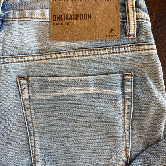 ONE TEASPOON Low-Waisted Bandit Denim Shorts (color Hendrixe) - Picture 5 of 16